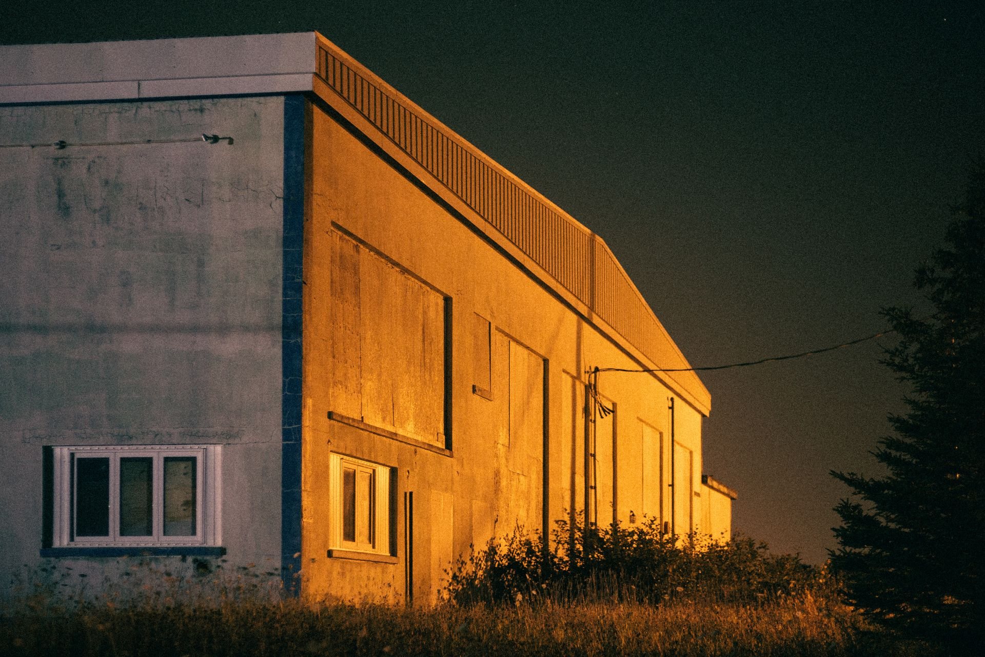 Warehouses & industrial sites